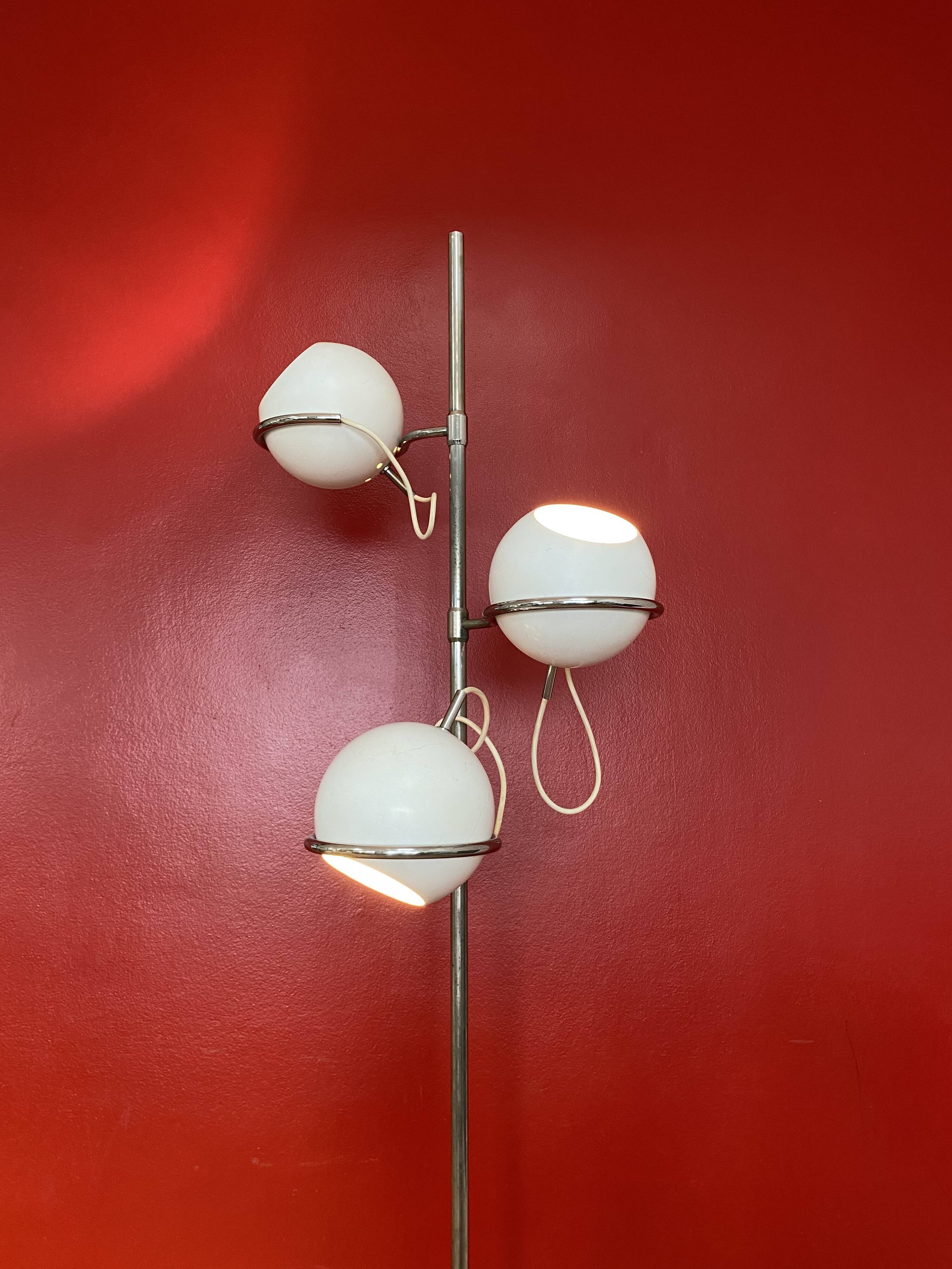 Eye ball lamp by Etienne Fermigier for Monix Paris. 1960