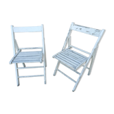 Set of folding chairs made of white patinated garden wood