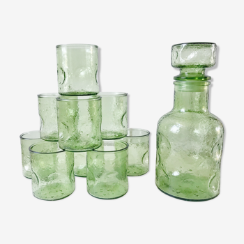 Set of decanter and 9 green glasses in bubbled glass 70s