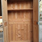 Armoire deux portes ancienne patiné