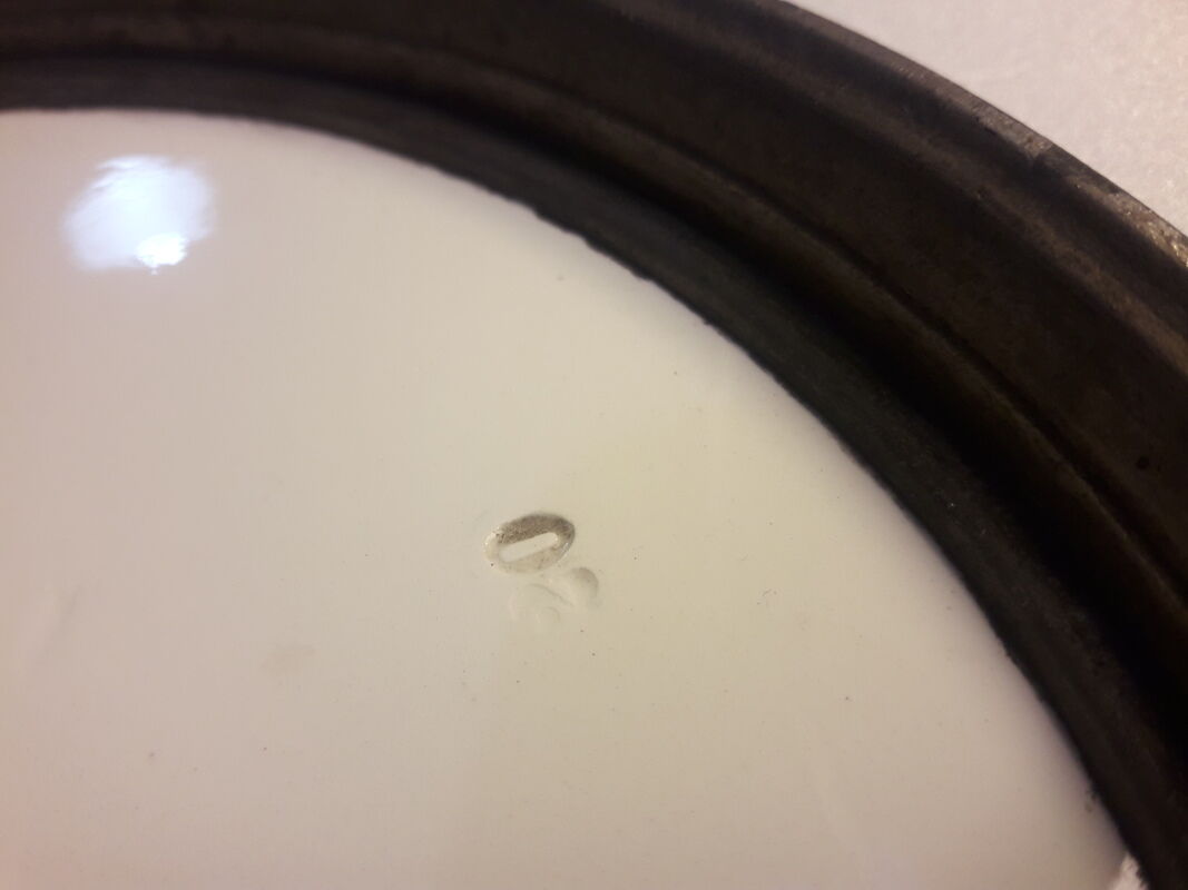 Coaster 21,8cm earthenware mounted on metal