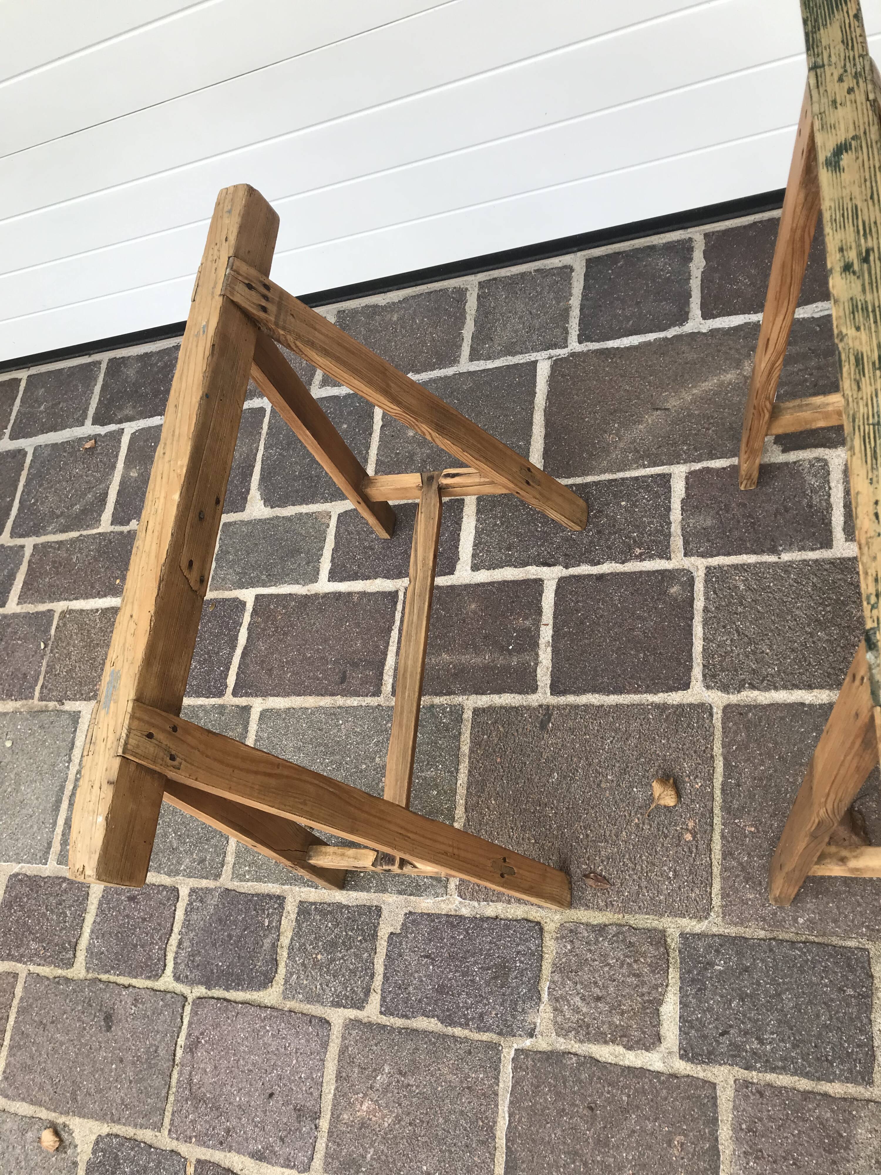 Winegrower's farm table