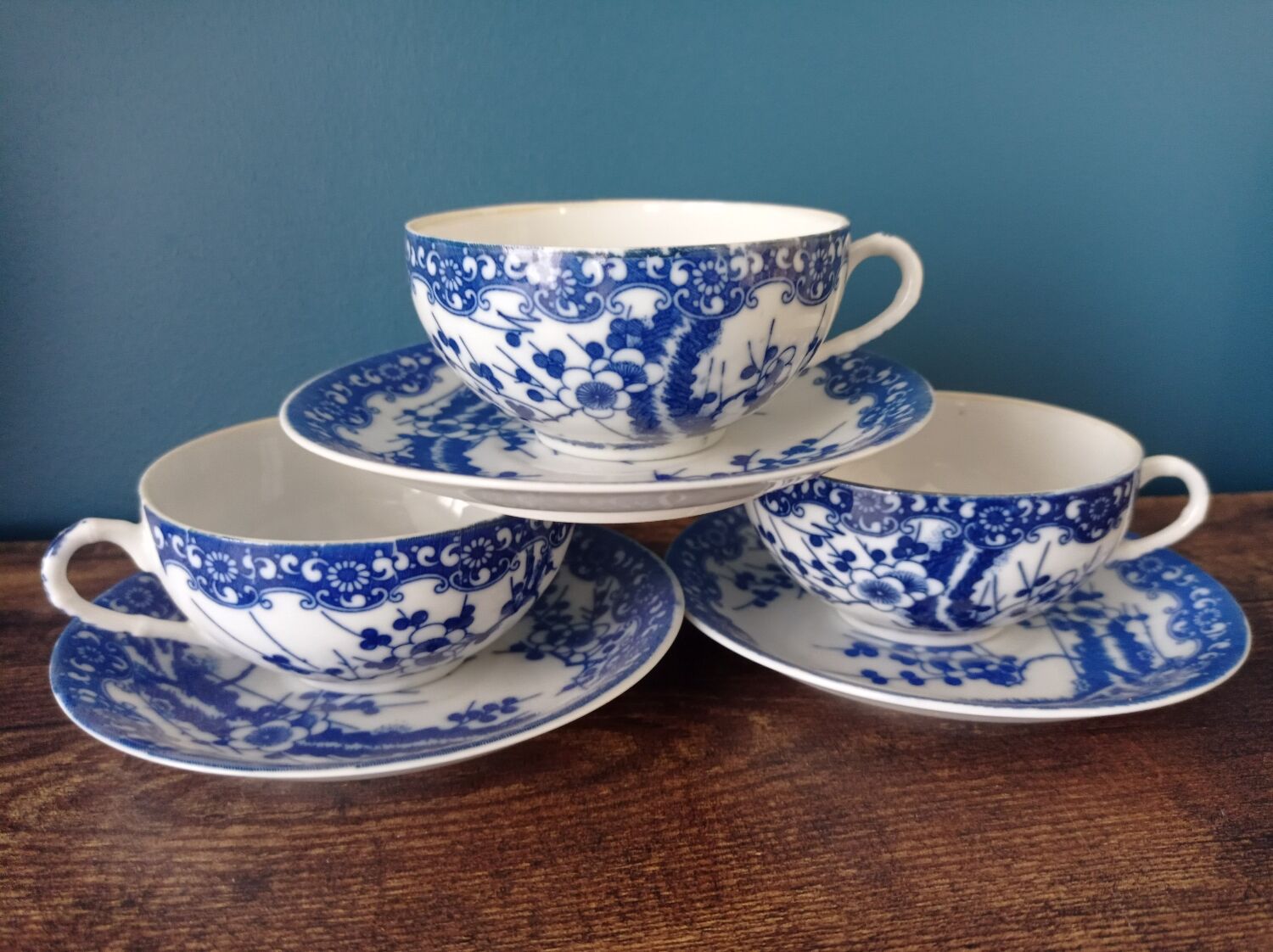 Fine porcelain tea cups from Japan