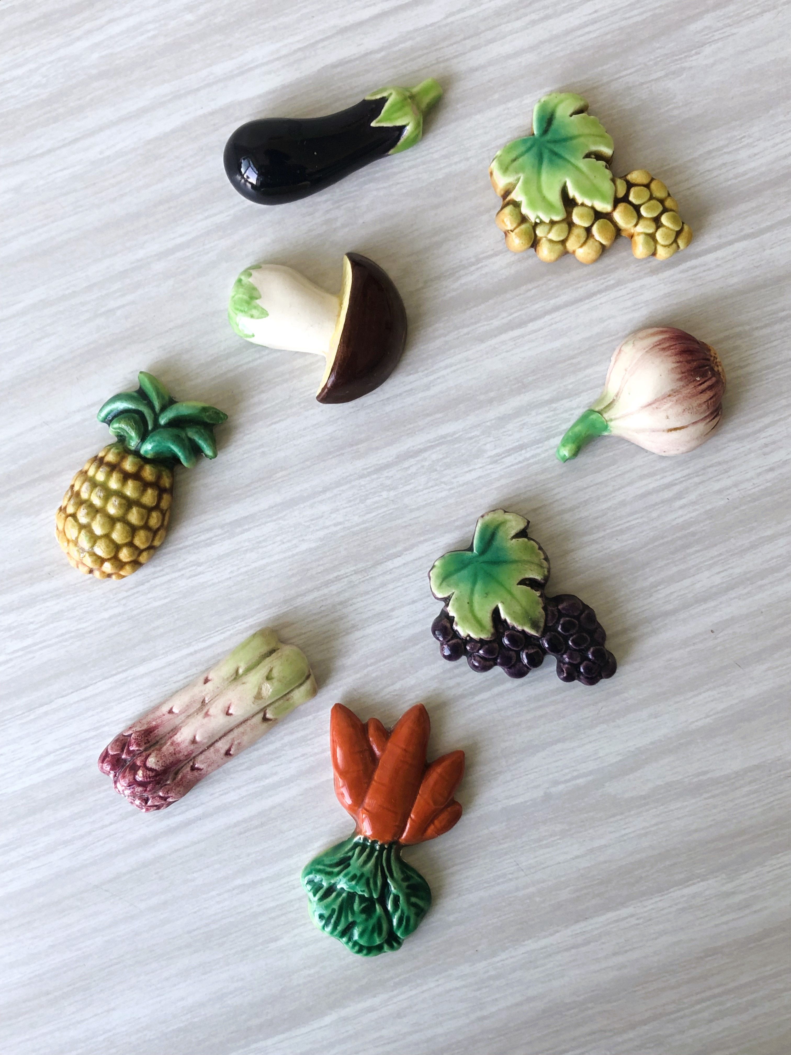 Set of Vallauris fruit and vegetable knife holders