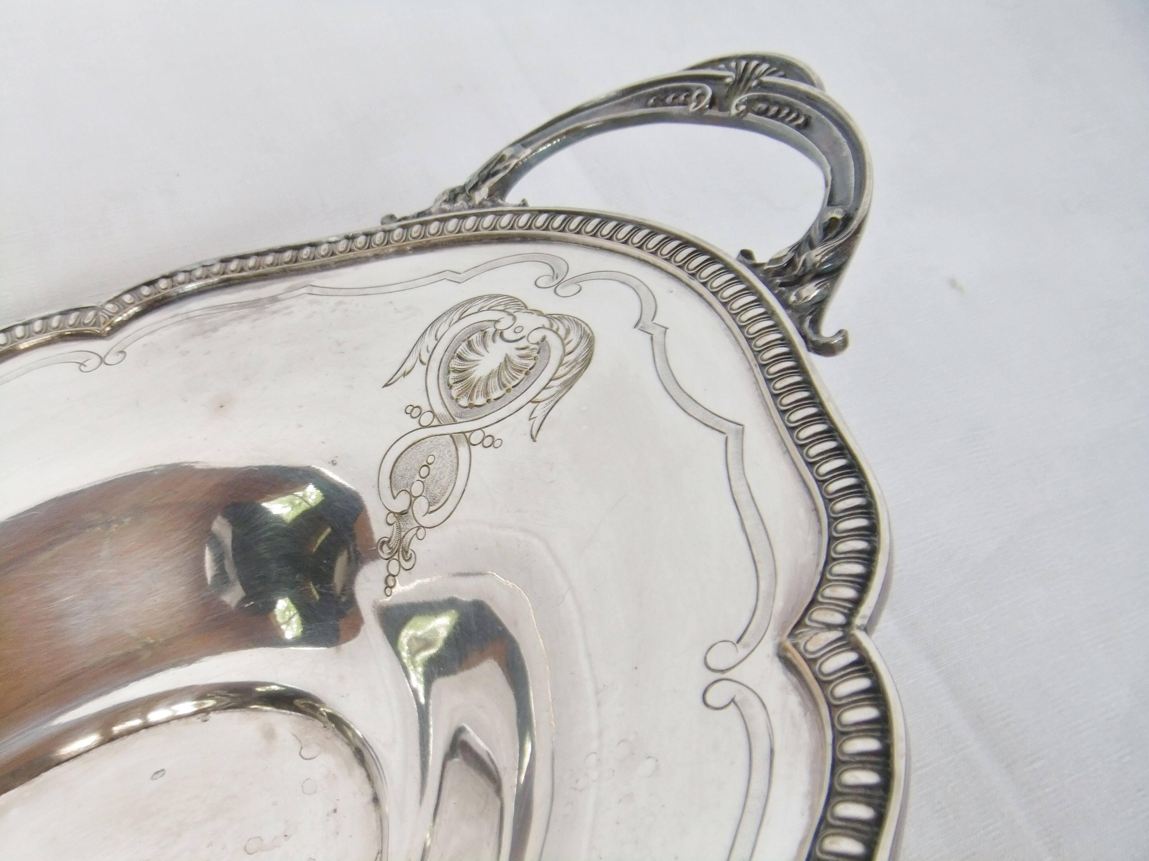 Service silver metal punch bird Phoenix tray handle