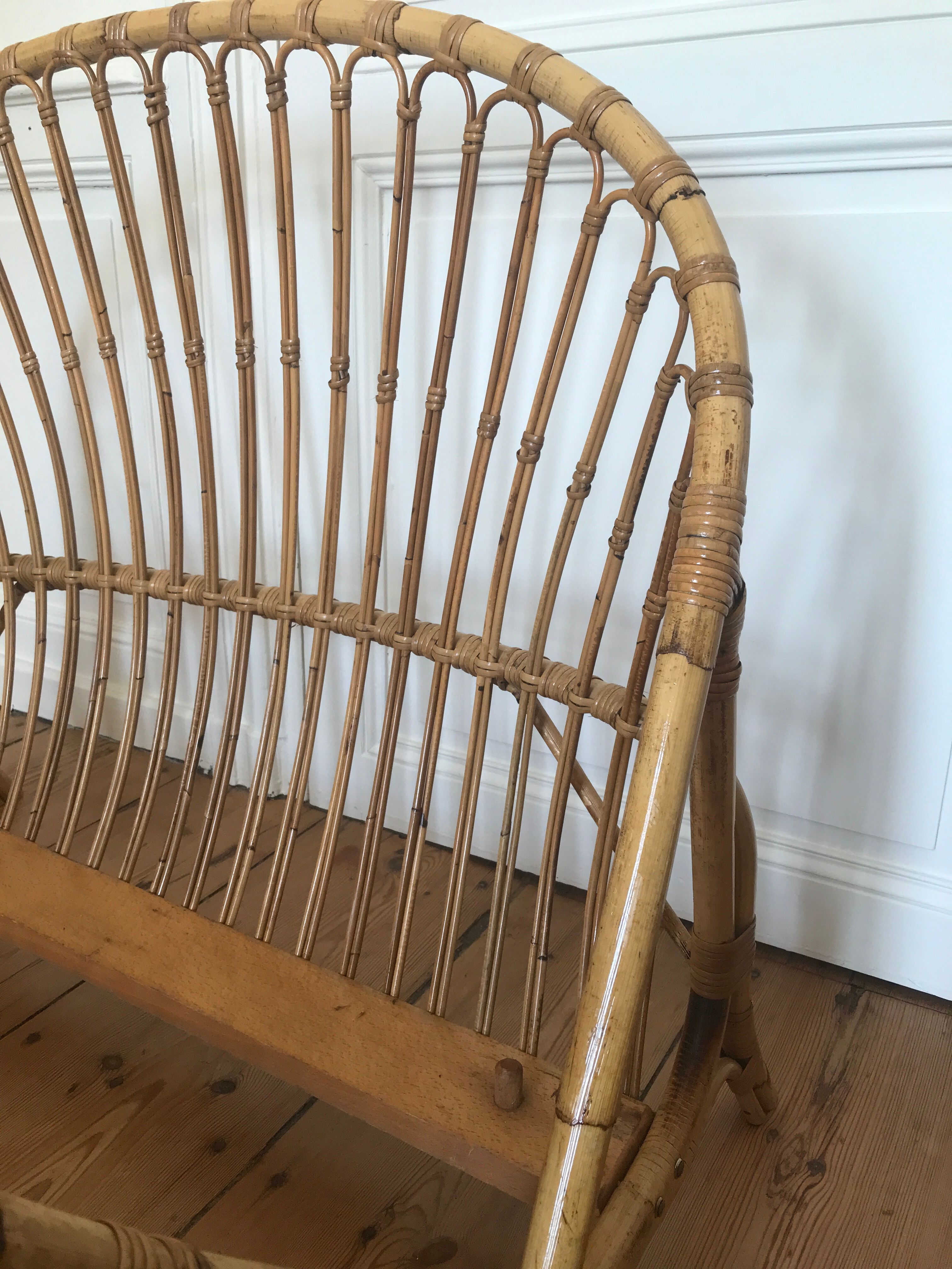 Rattan basket bed