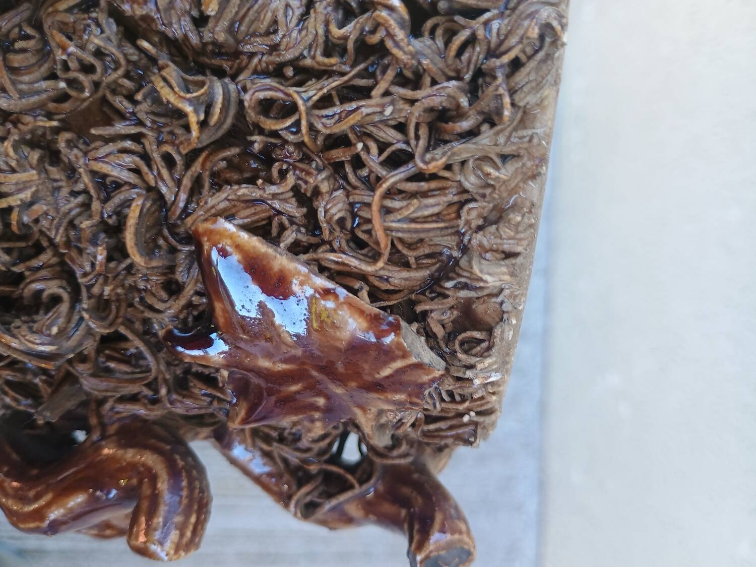 BOSSOT in Ciry-le-Noble (71) Stoneware tobacco pot with naturalist decoration