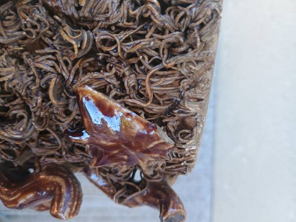 Pot à tabac en grès à décor naturaliste Bossot à Ciry-le-Noble, vers 1880