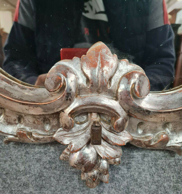 Miroir louis xv baroque avec une jolie patine argentée vers 1940-1950