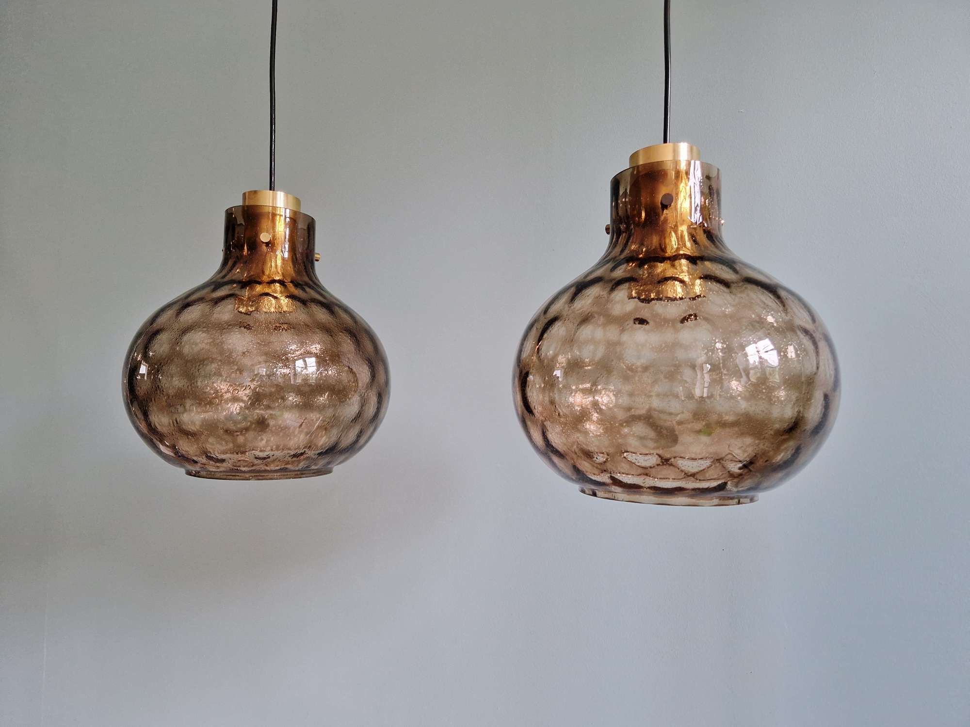 Smoked glass honeycomb pendant, Glasshütte Limburg, 1970 (2 available)