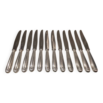 12 silver-plated table knives by Christofle Vendôme, 24.6cm