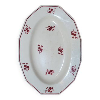 Plat en faience St Amand