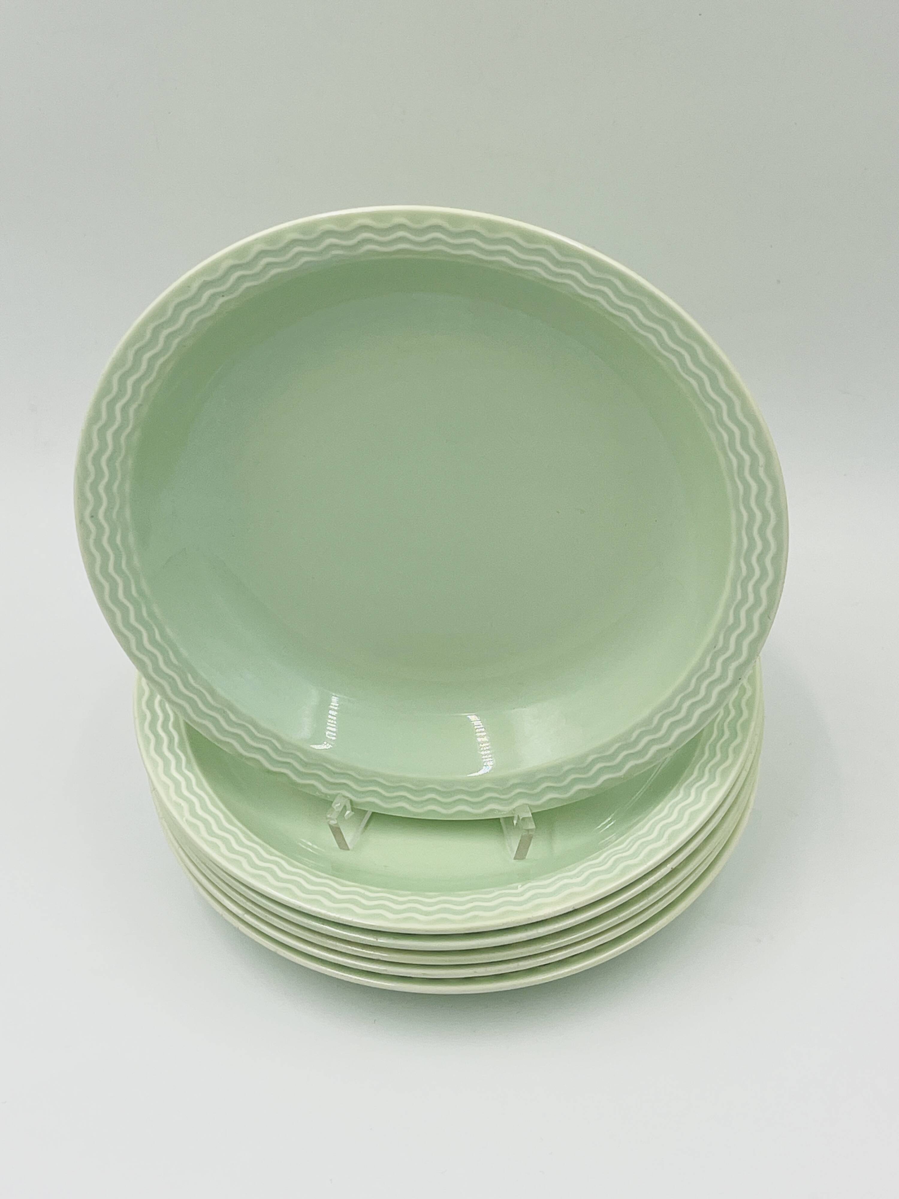 Set of 6 Villeroy Boch Ondine Plates