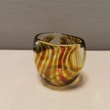 Beautiful mouth-blown vase in beautiful colours.