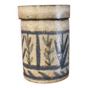 pot en grès avec couvercle