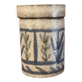 Stoneware pot with lid