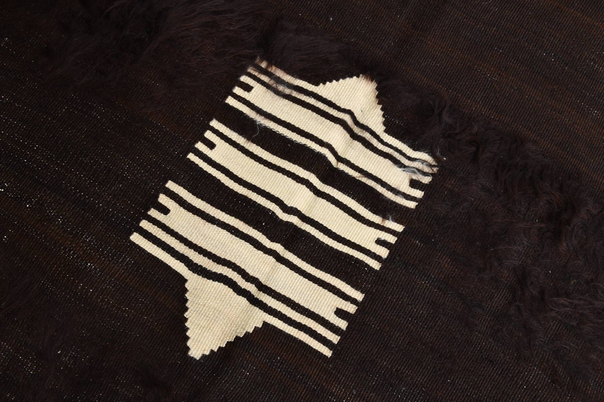 Dark Brown Beige Aesthetic Vintage Rug, 135x165Cm