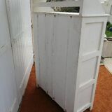 Small dresser/wardrobe