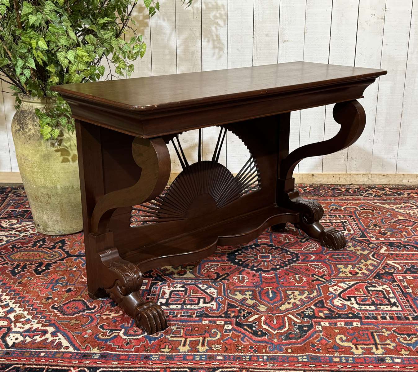 Louis Philippe console in teak from the 1950s - Indonesian craftsmanship.