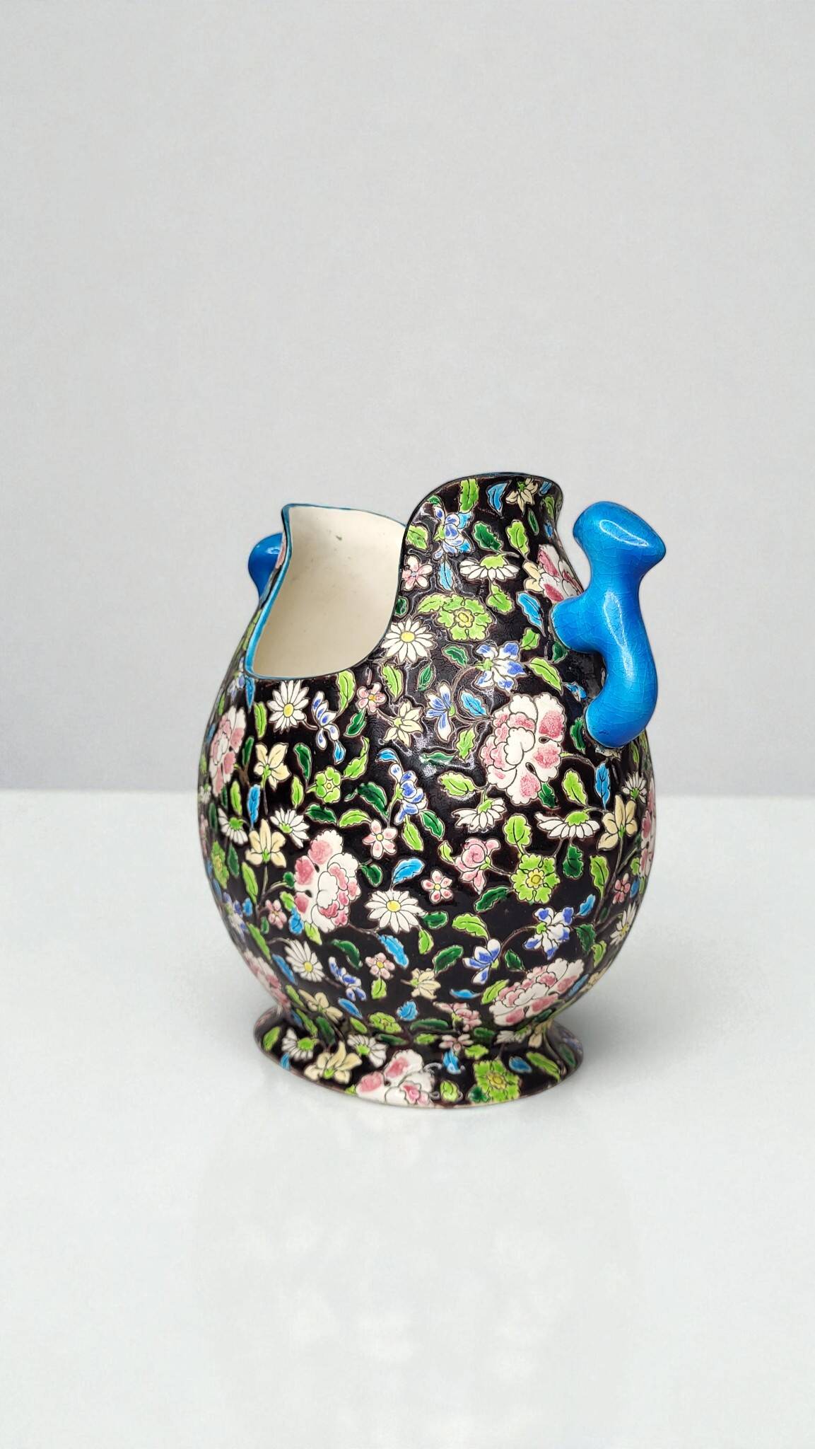 Art Deco ceramic vase from Gien