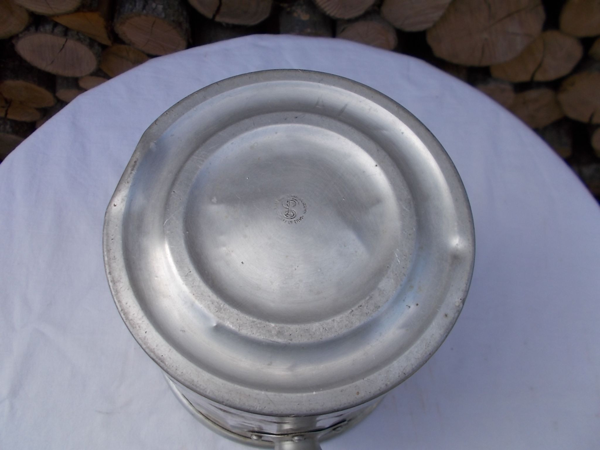 Seau à champagne en aluminium