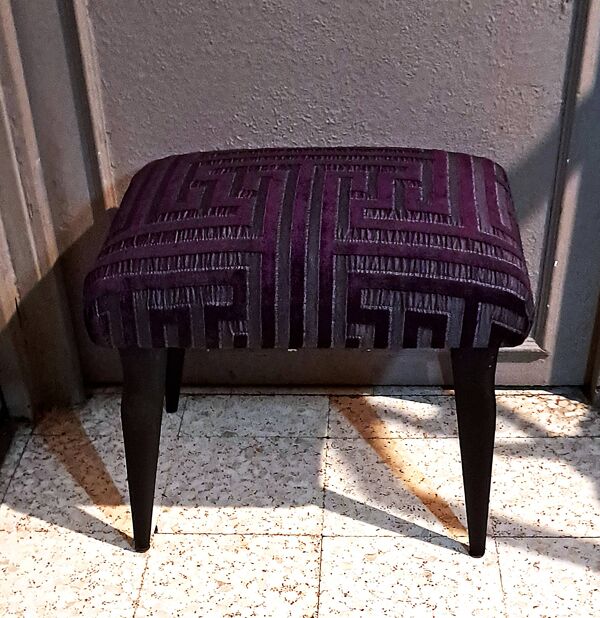 Tabouret repose pied bois restauration tapissière XX meuble d'appoint