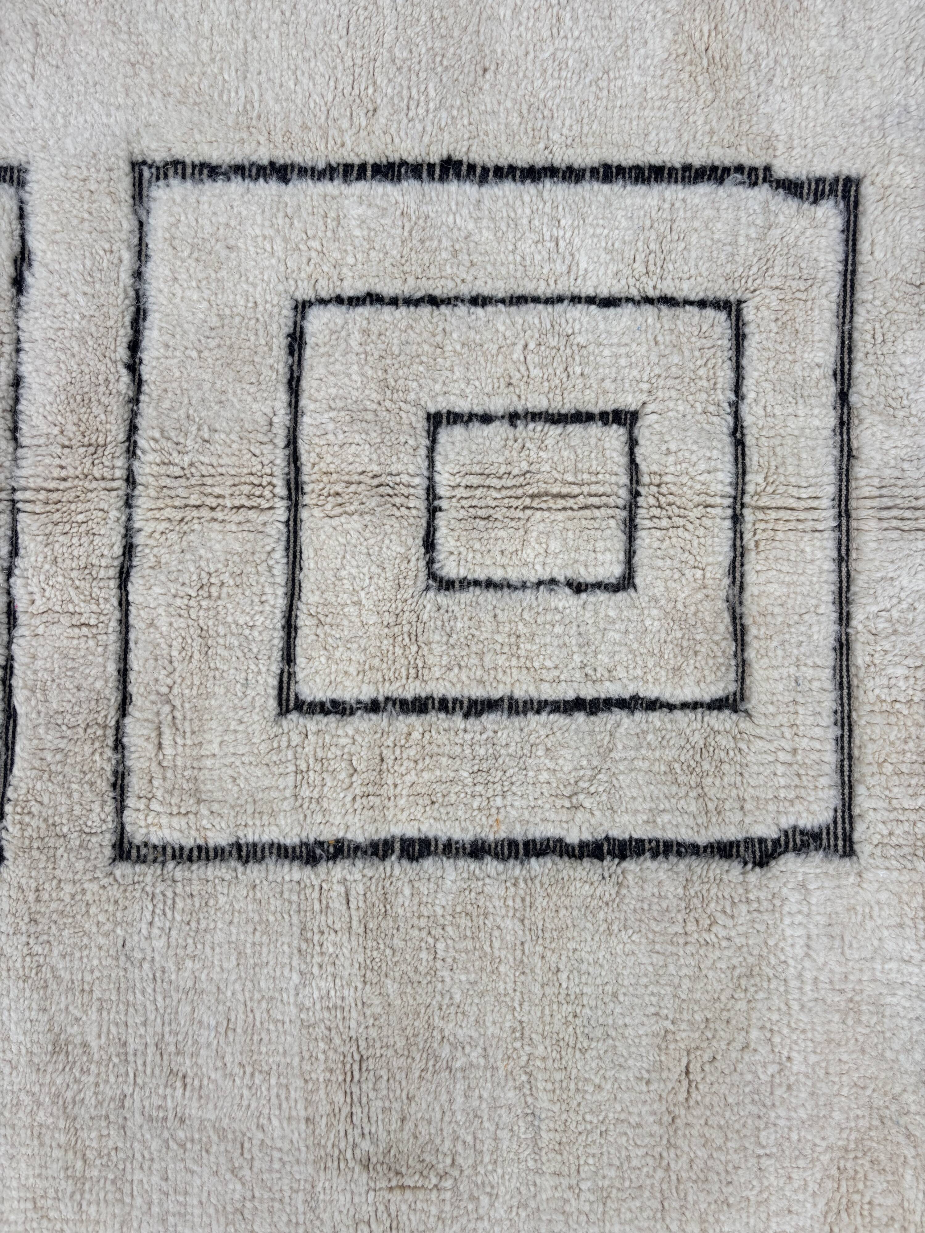 Large white Berber Beni Ouarain rug