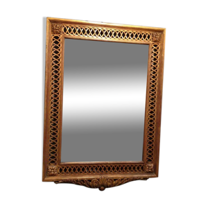 Miroir en bois sculpté