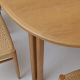 Extendable dining table by Van Den Berghe pauvers