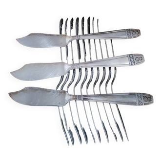 Set of 12 silver-plated fish knives