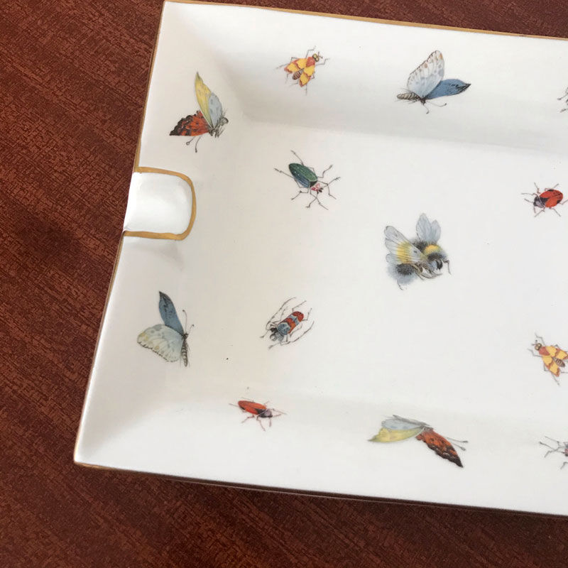 Ashtray "insects"