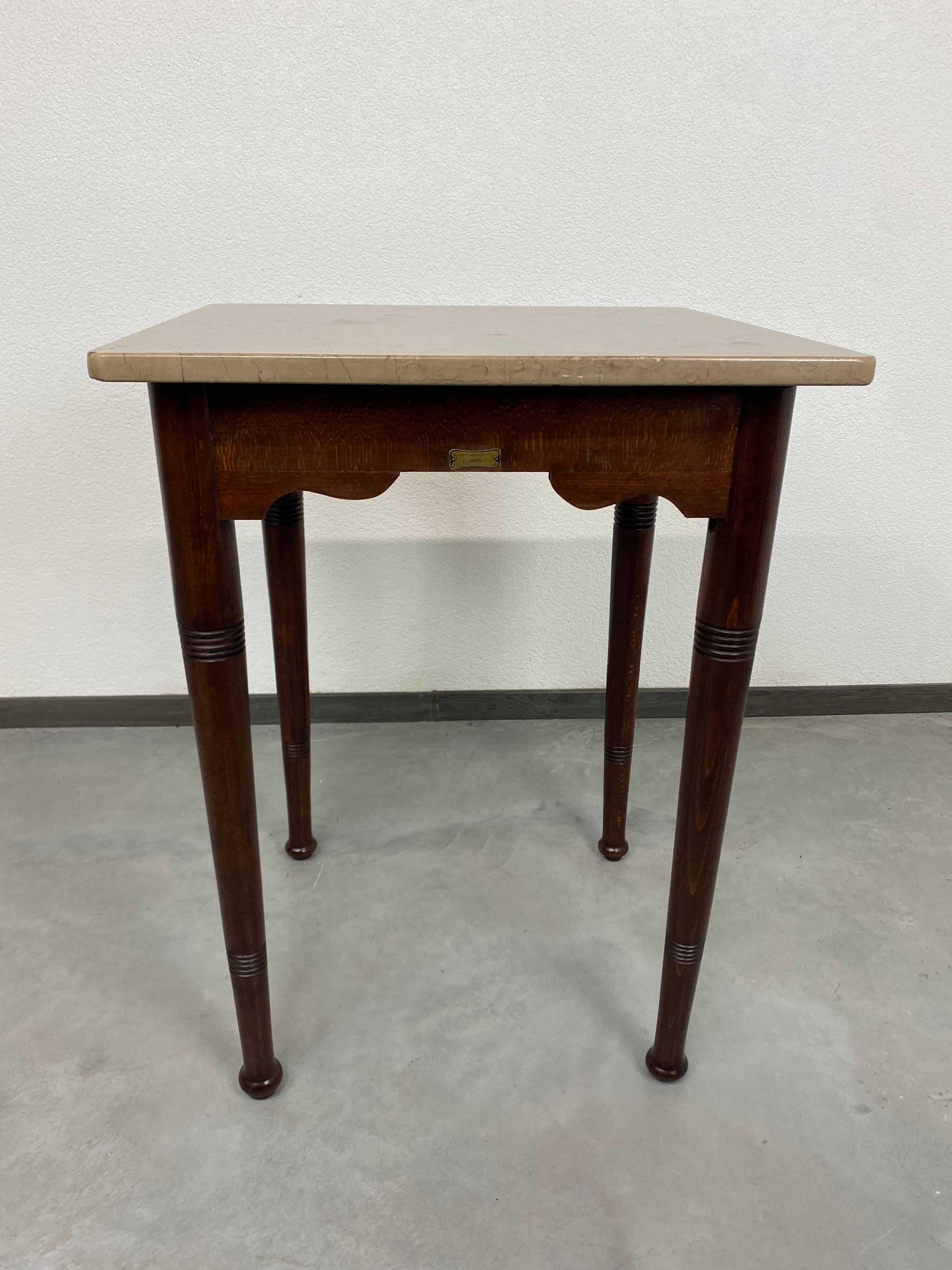 Marble coffee table Secession by Thonet