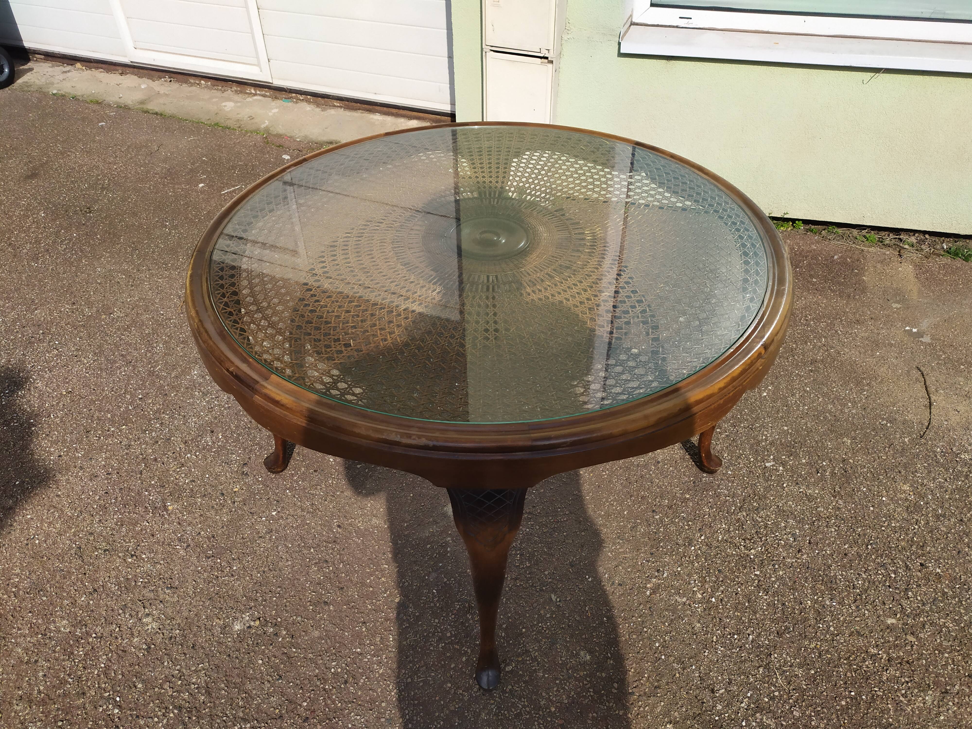 Chippendale Coffee Table in Wood, Canework and Glass - Round