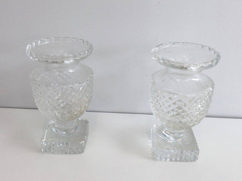 Pair of crystal vases in the Médicis style
