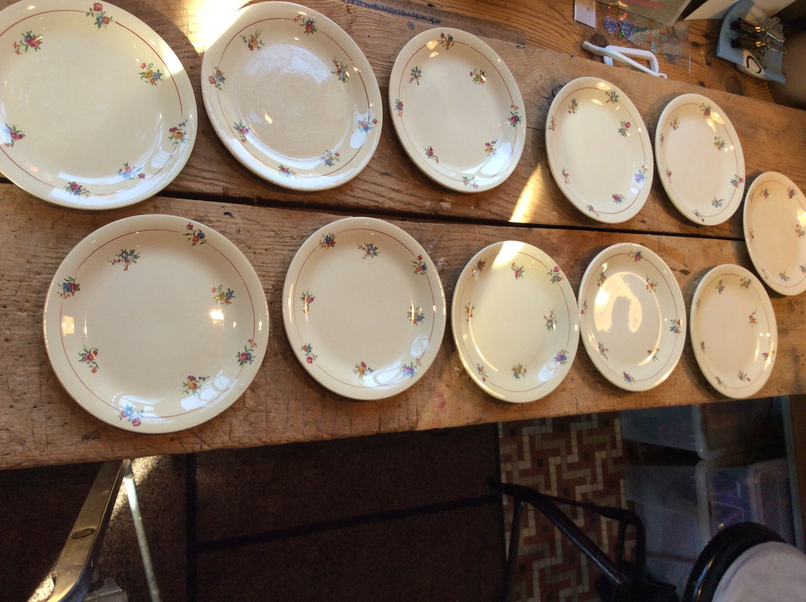 Set of 11 vintage dessert plates