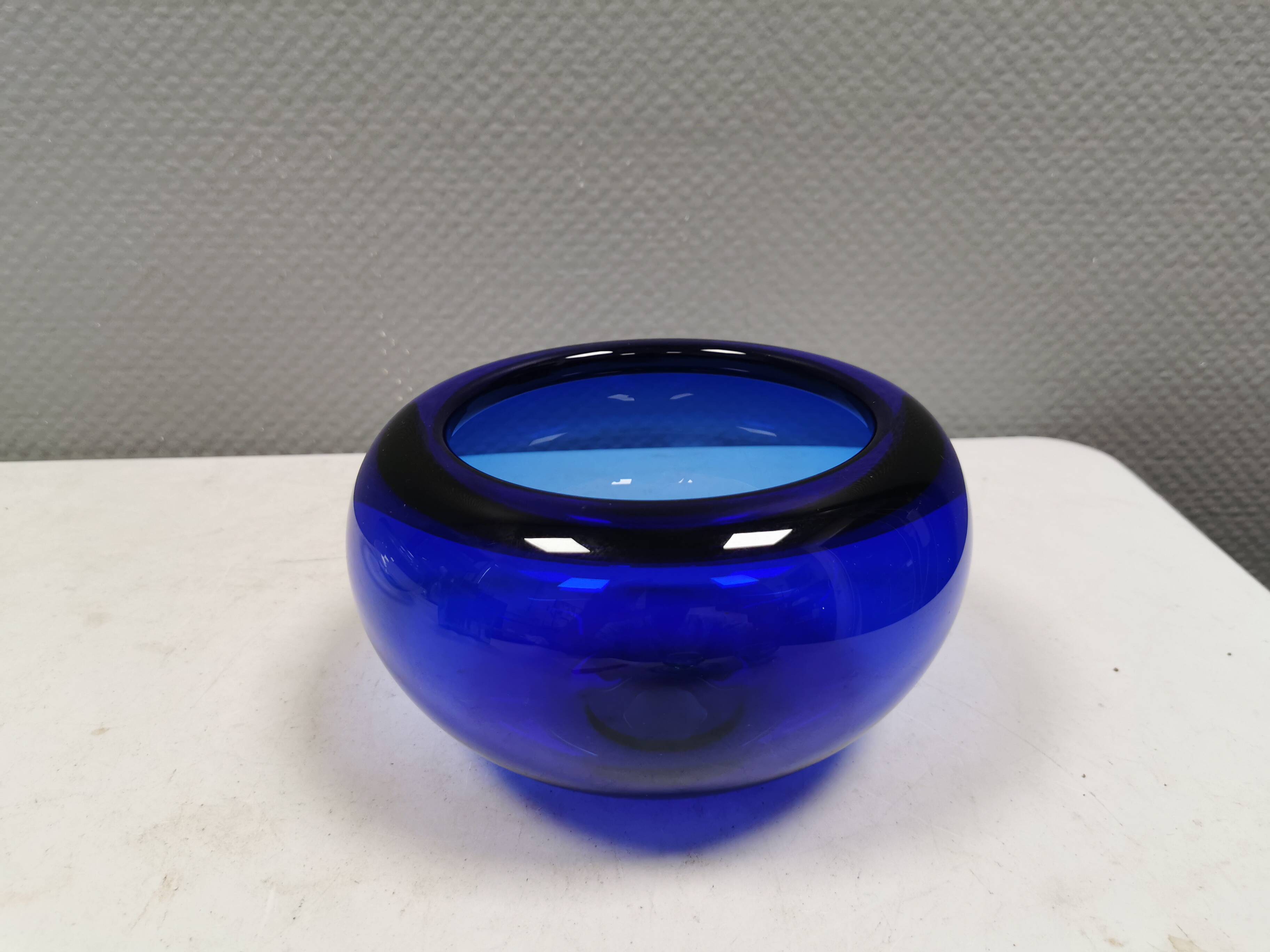 Blue PROVENCE bowl designed by Per Lütken for Holmegaard Glassworks 1955 Denmark