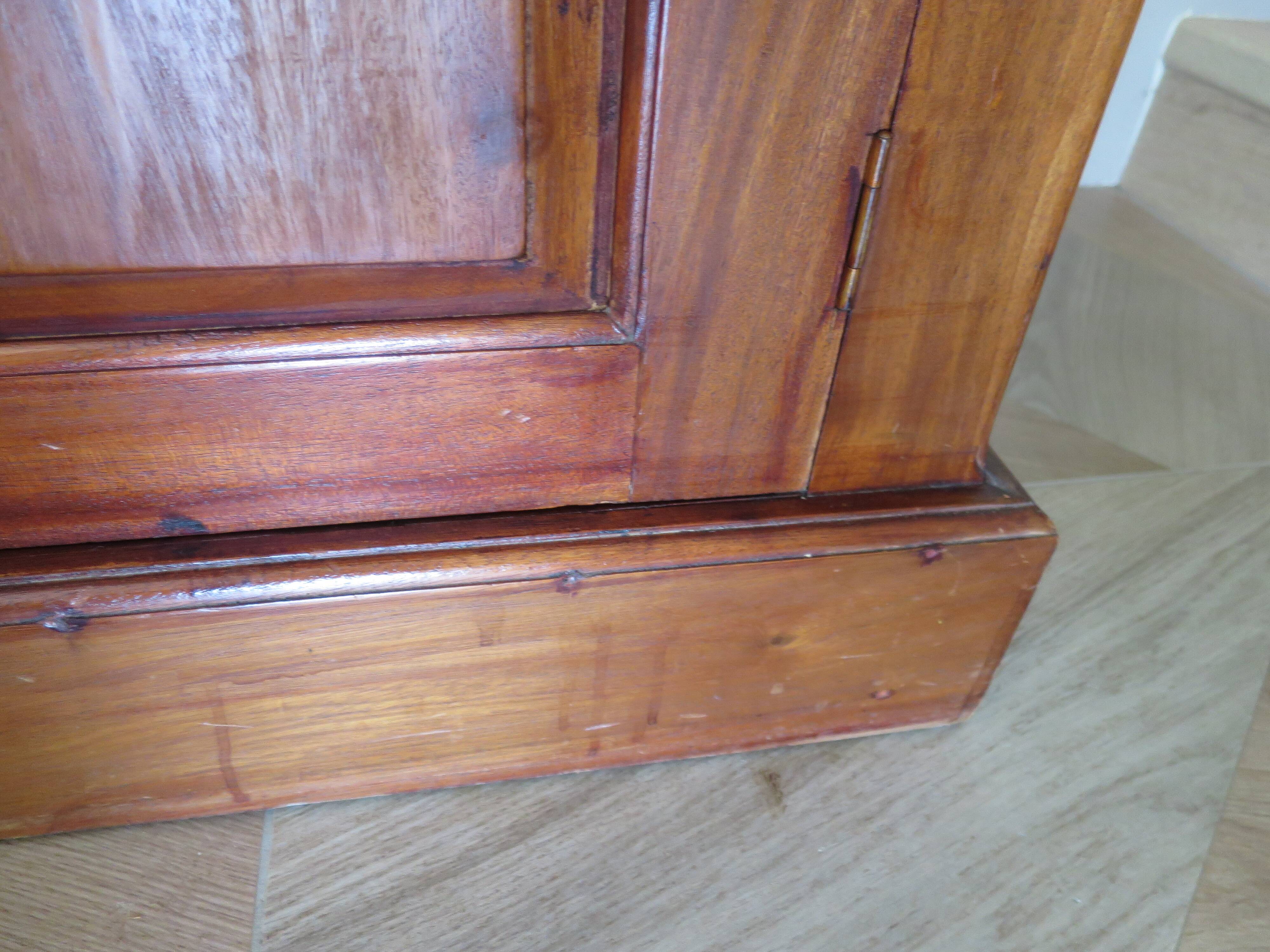 Rare mahogany buffet 2 doors-2 drawers - English style - Sideboard -Kareen Mausfield