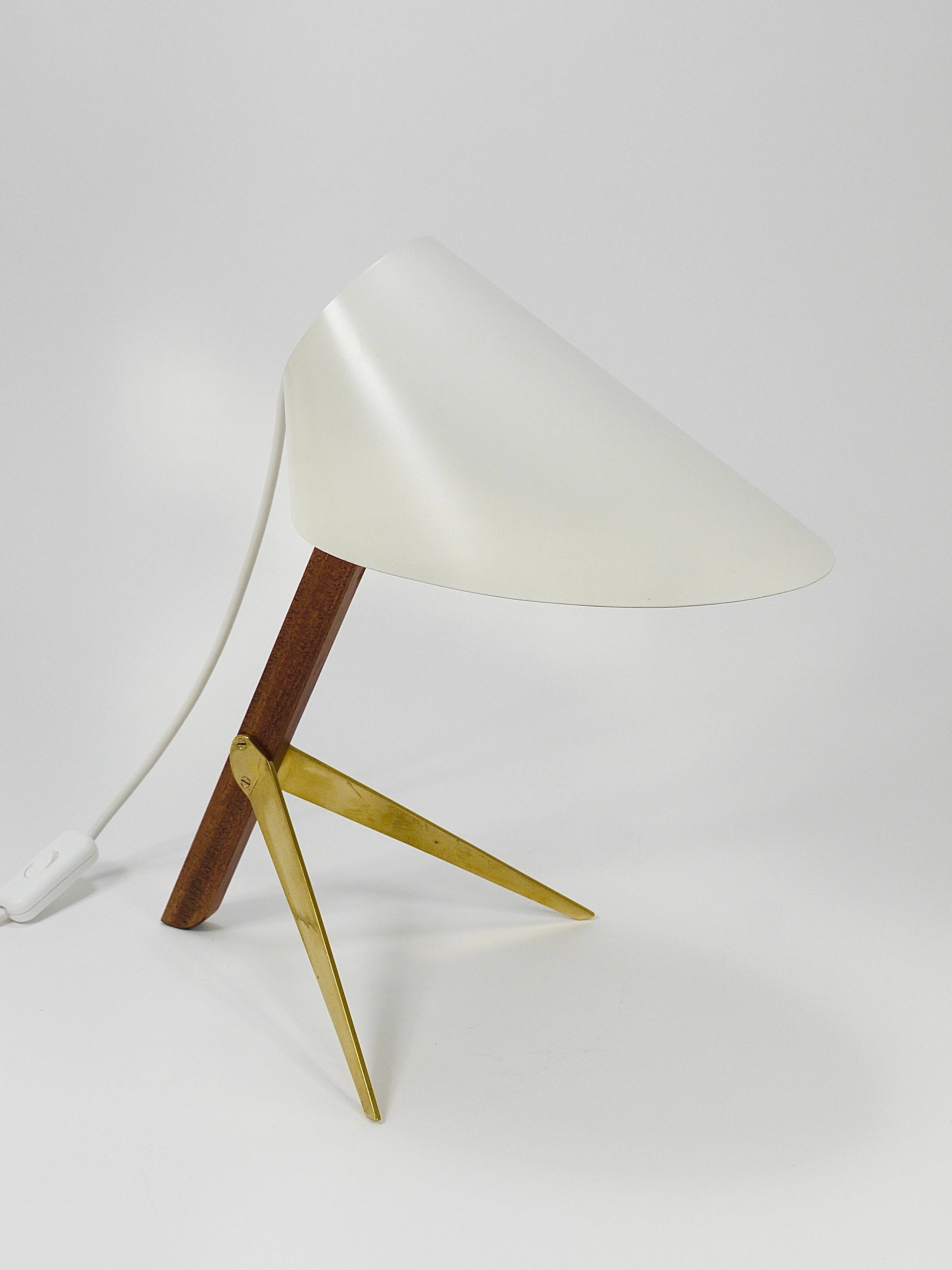 Two white desk lamps "Billy TL" by J.T. Kalmar, Vienna, mid-century style.