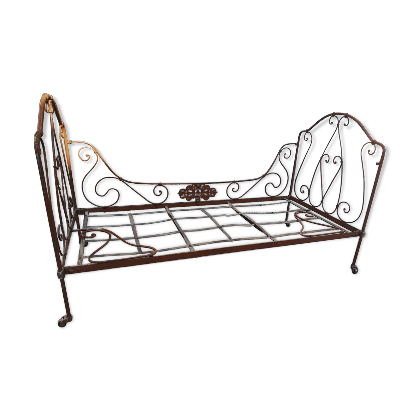 Old wrought iron bed - 19th century