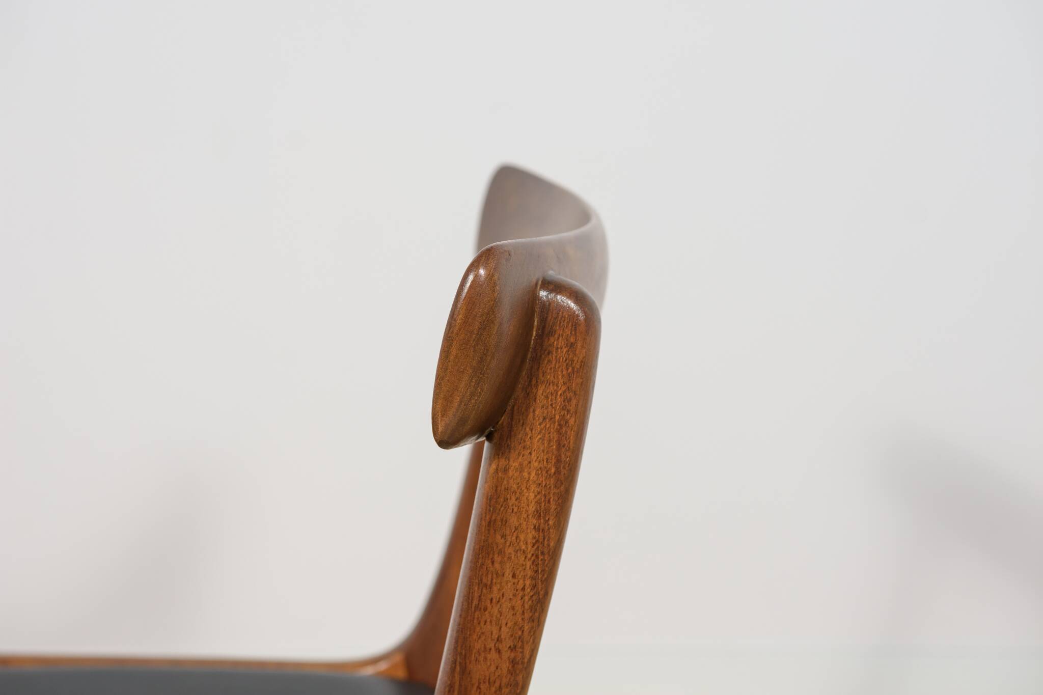 Danish Dining Chairs by Ole Wanscher for Poul Jeppesens Furniture Factory.