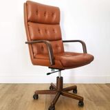 Office chair in upholstered skai