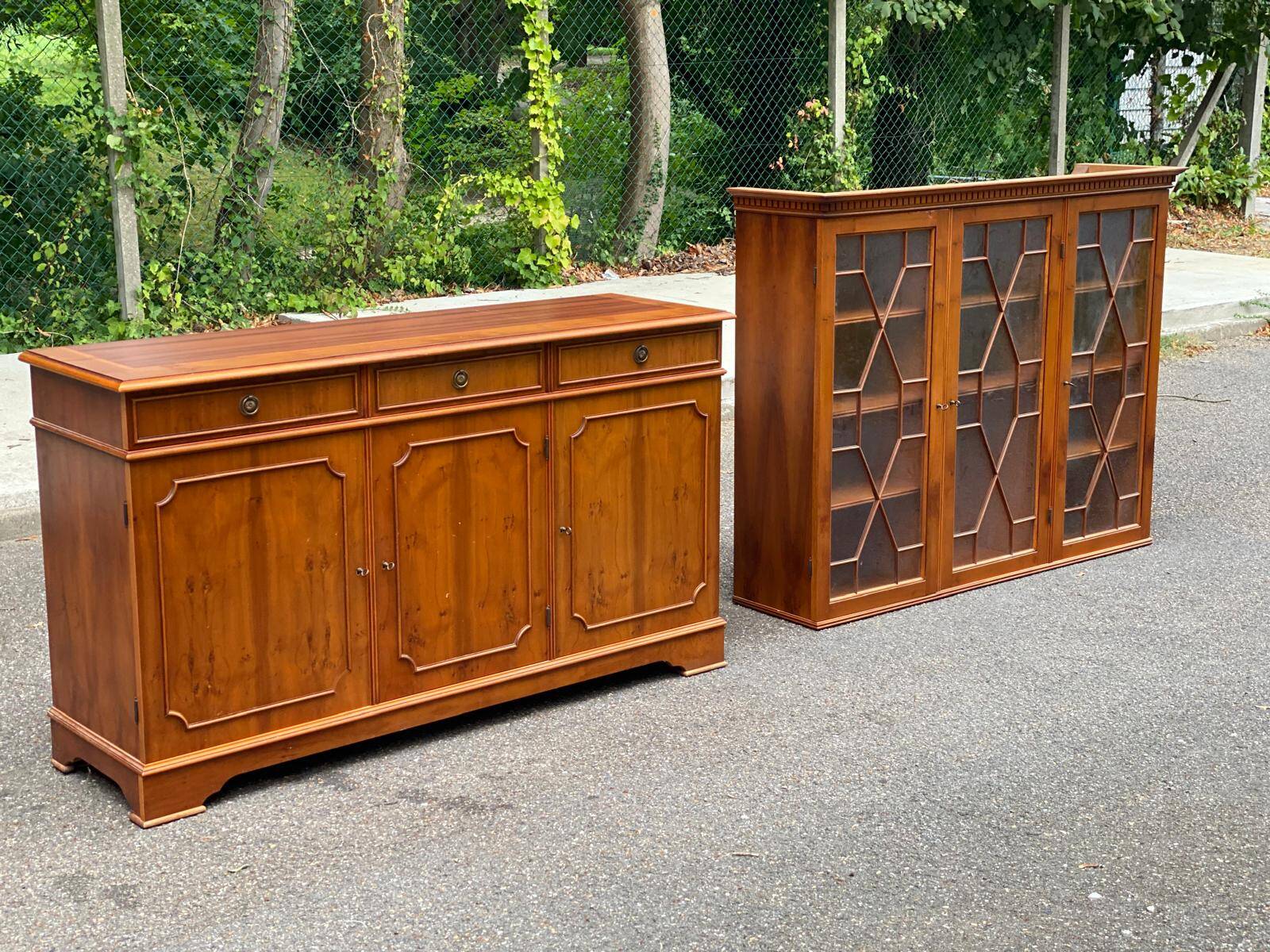 Large English solid wood library from the 19th century, 162cm.