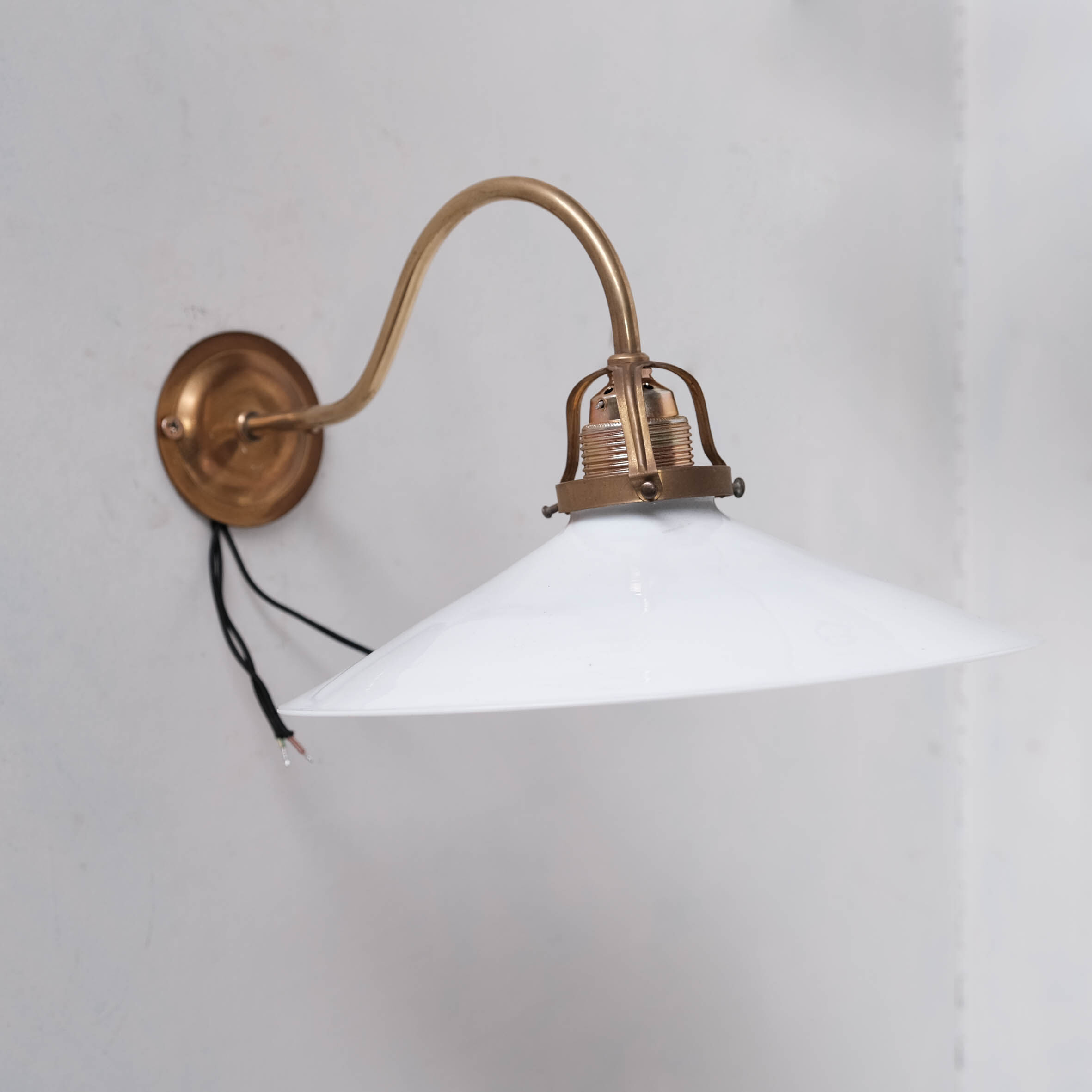 Opaline, brass and reflective glass wall light