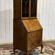 Scriban in English with a walnut finish from the 1930s.