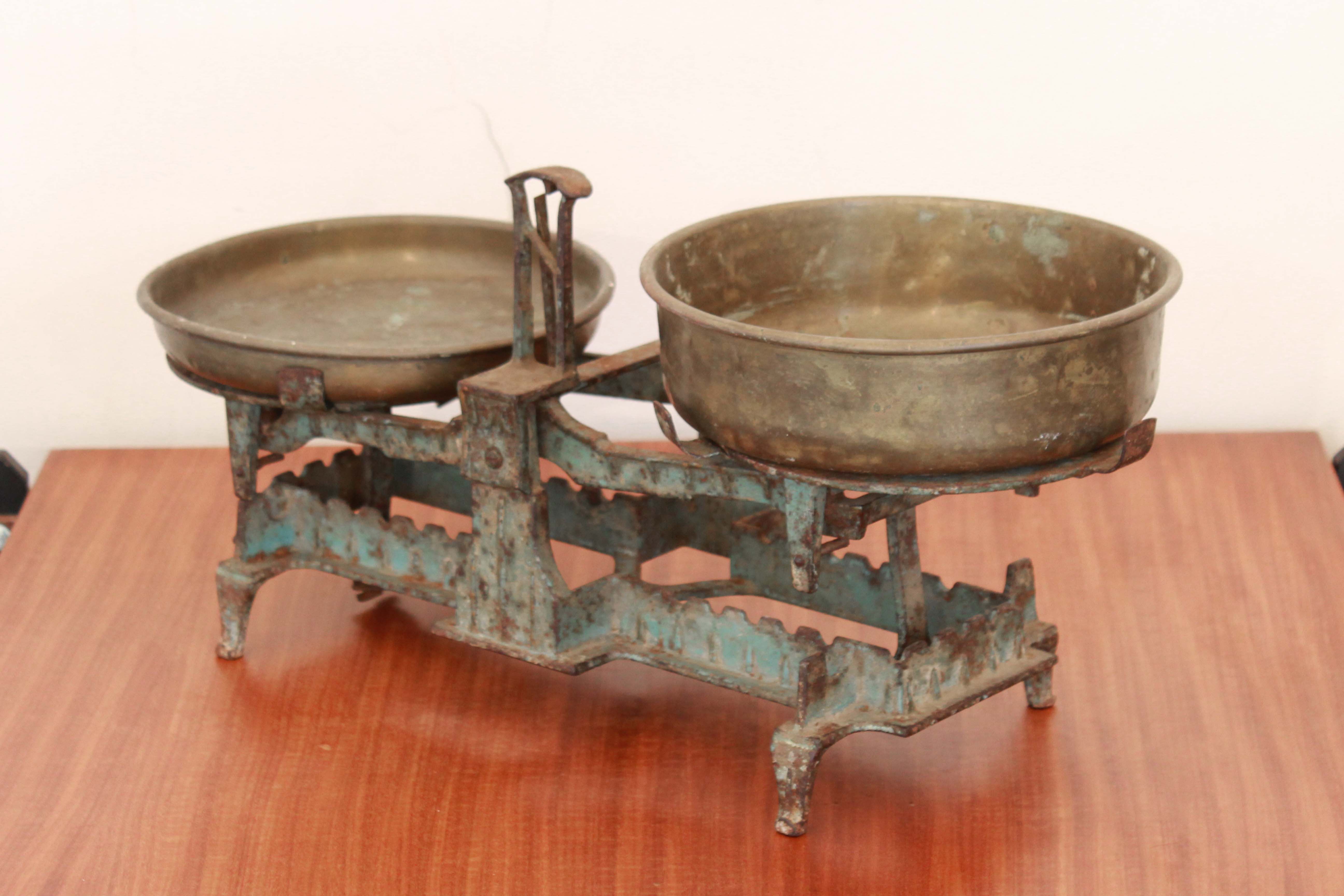 1900 antique italian kitchen scale