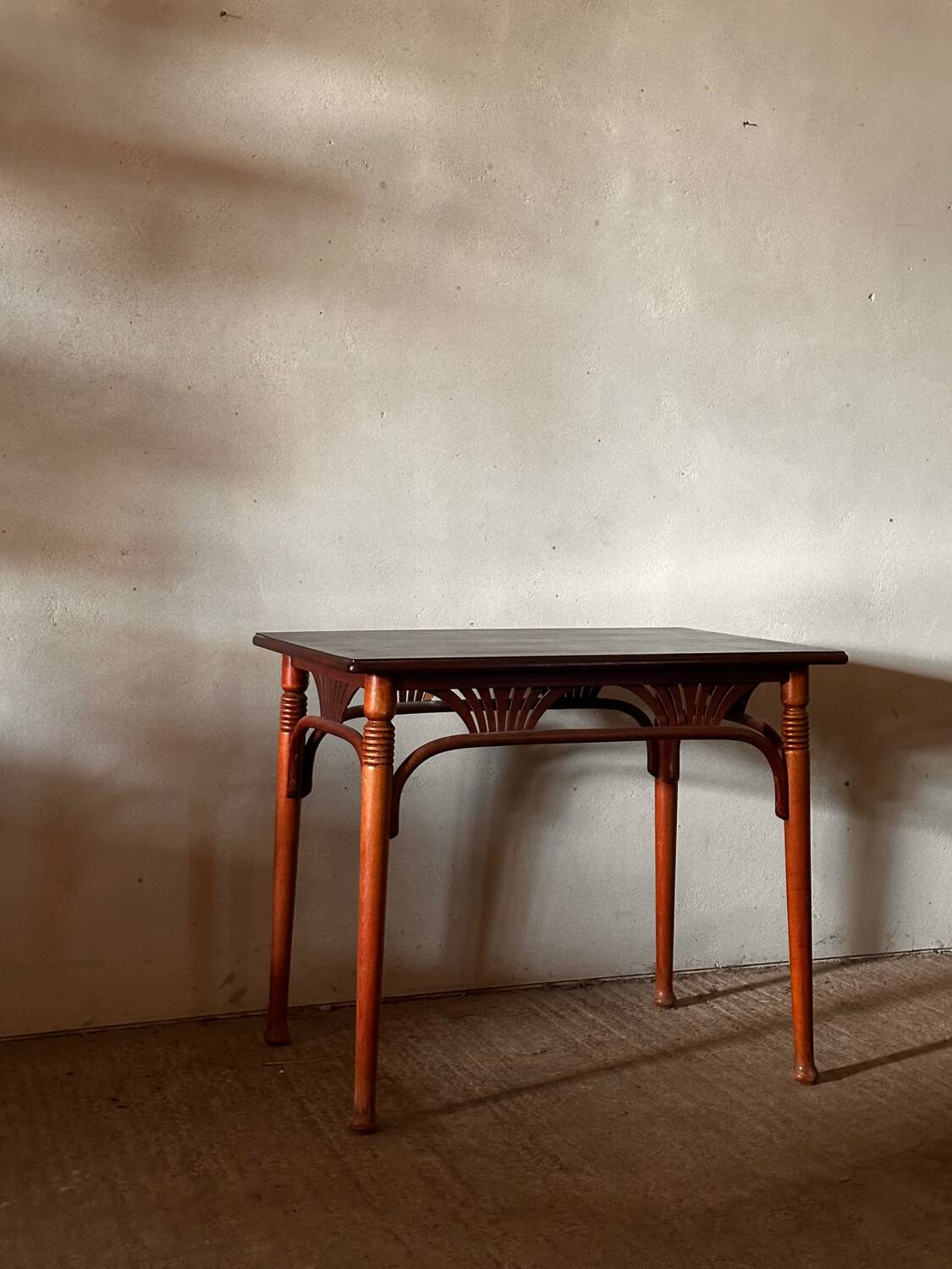 Art Nouveau desk - Thonet