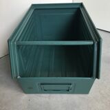 Metal beaked lockers