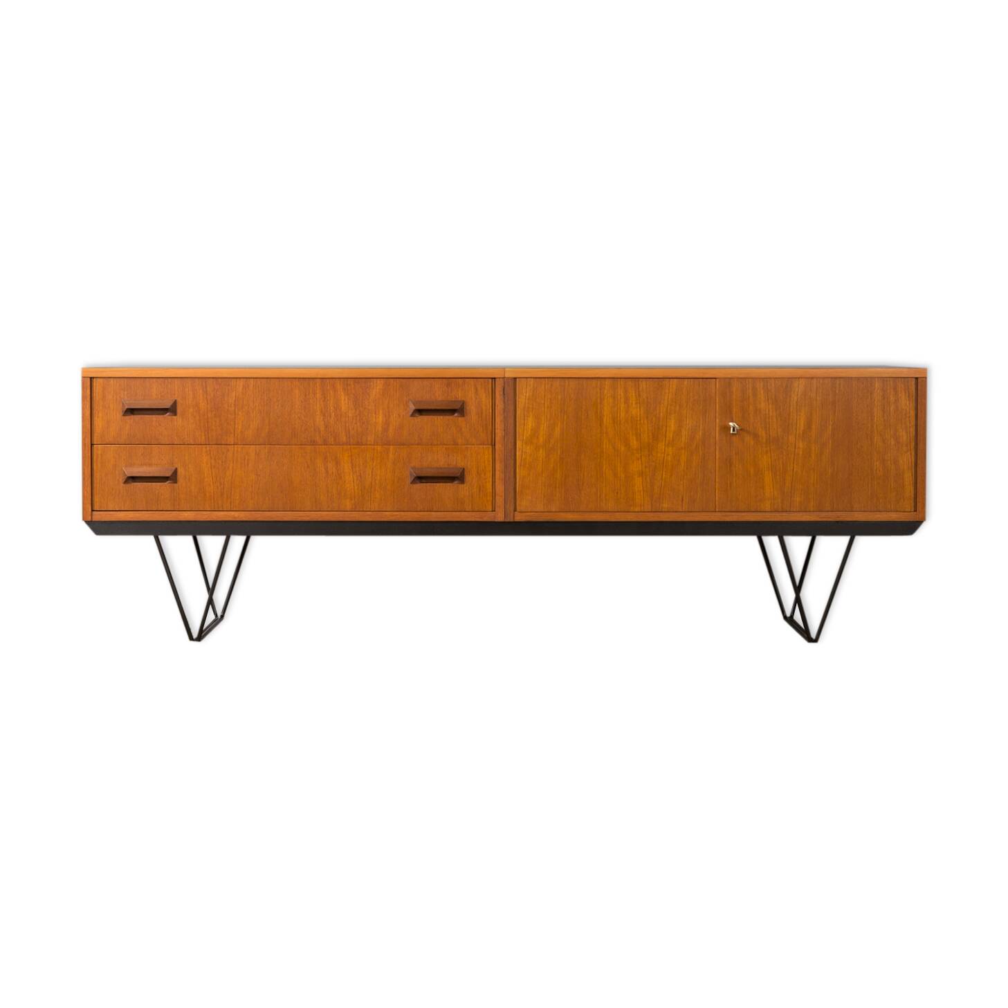 Sideboard from the 1960s by DeWe Deutsche Werkstätten