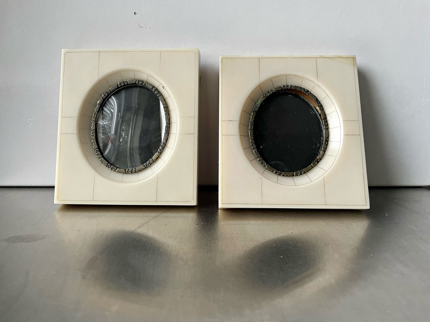 Pair vintage bakelite frames 14.5 cm x 12.5 cm