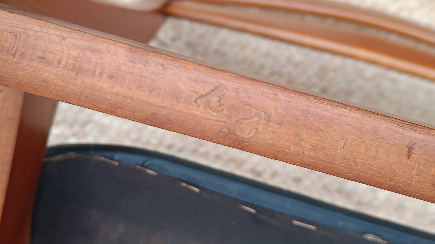 Scandinavian chairs, compass foot, skai